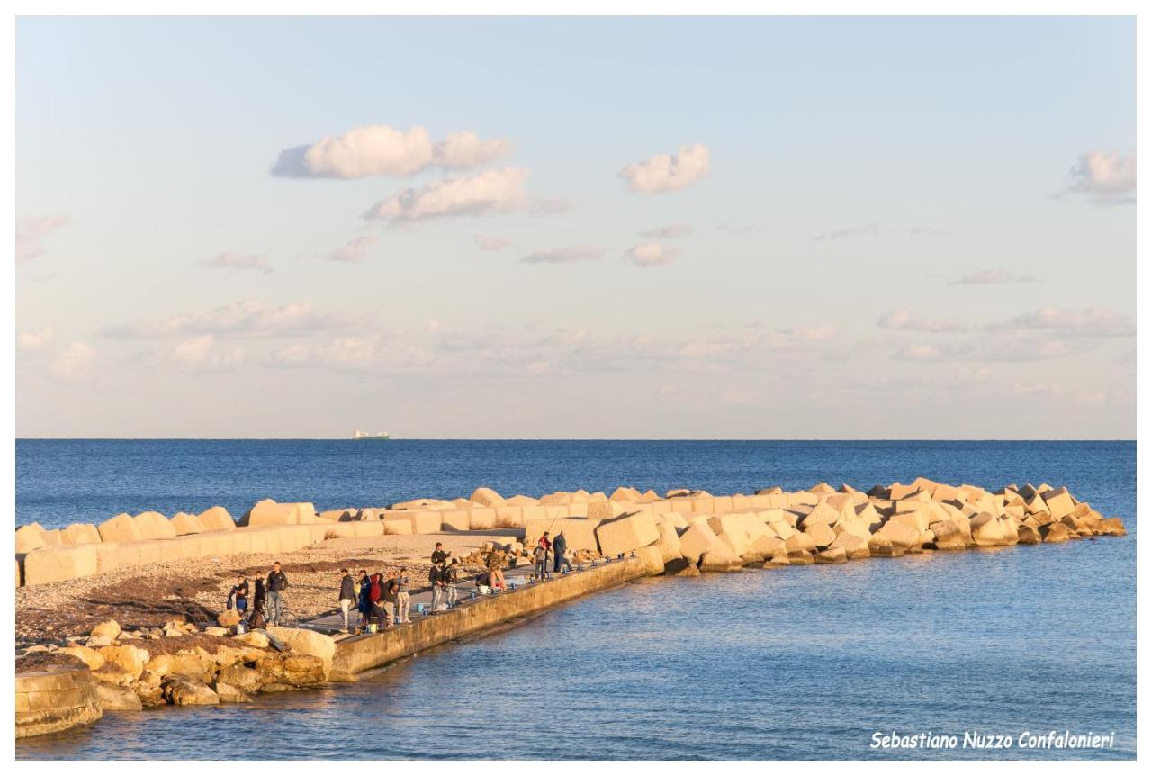 לינה וארוחת בוקר אבולה La Maddalena מראה חיצוני תמונה